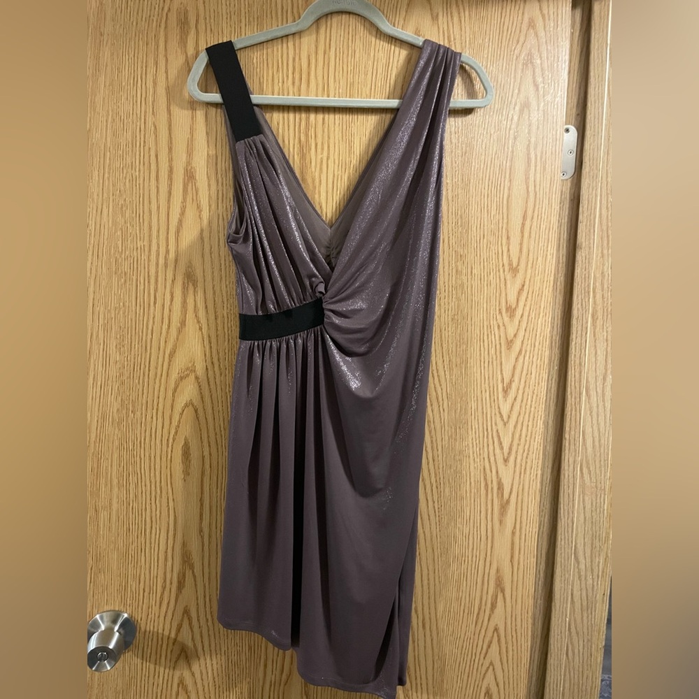 Express Women’s Medium M Dress Shimmering Excellent Condition - Picture 3 of 5